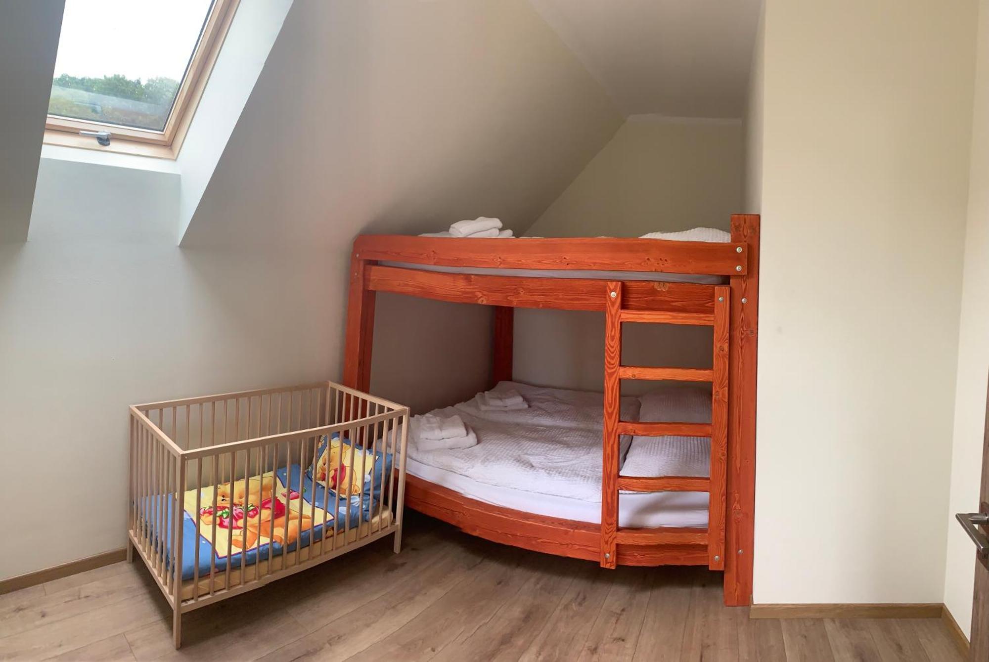 Kozakov Apartmany - Druhe Patro Tatobity Habitación foto
